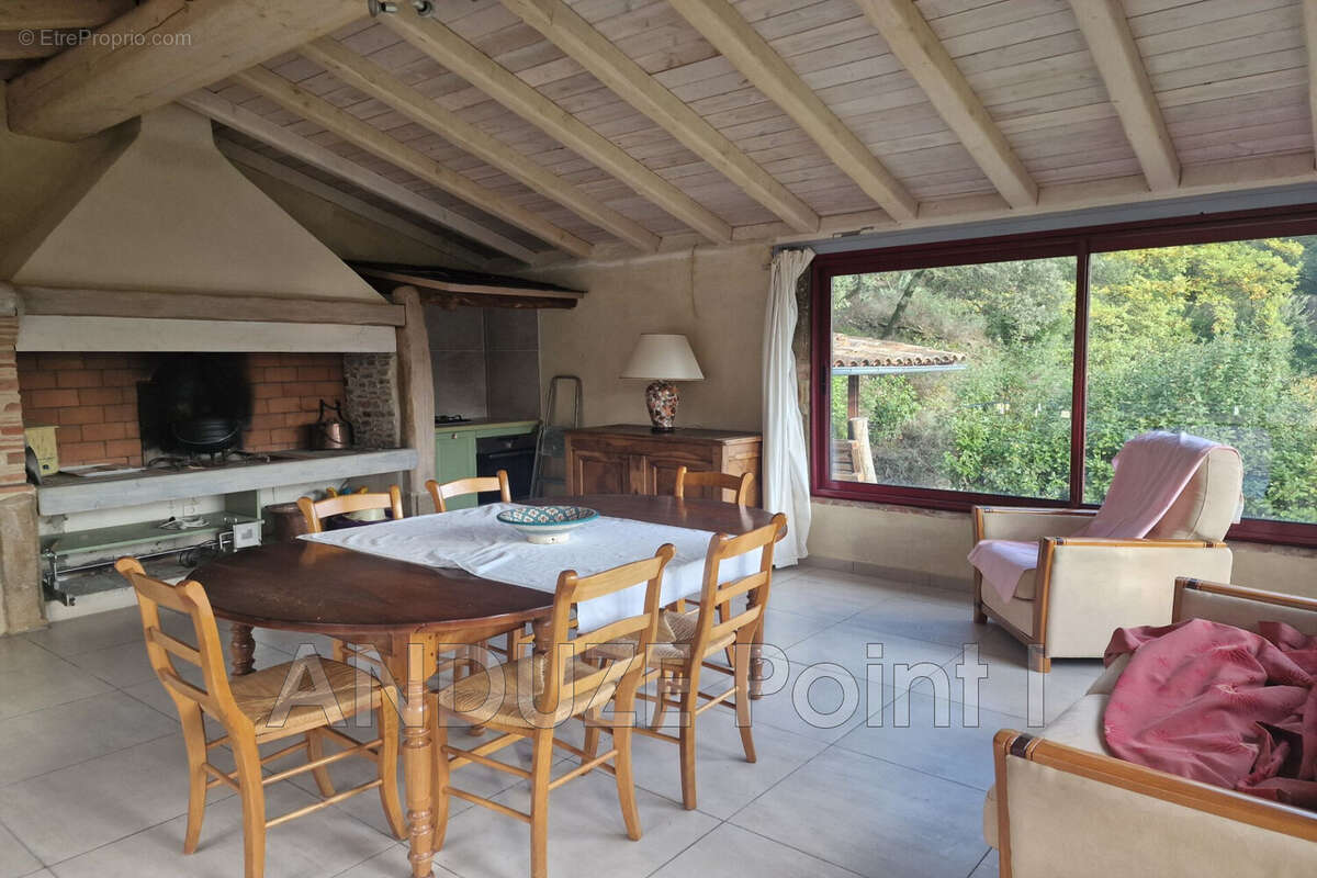 Maison à GENERARGUES