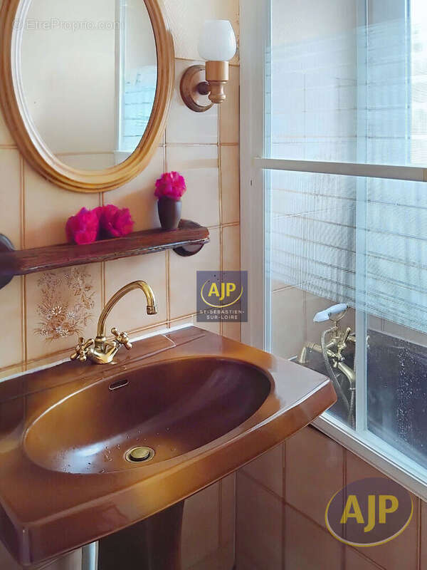 Appartement à SAINT-SEBASTIEN-SUR-LOIRE