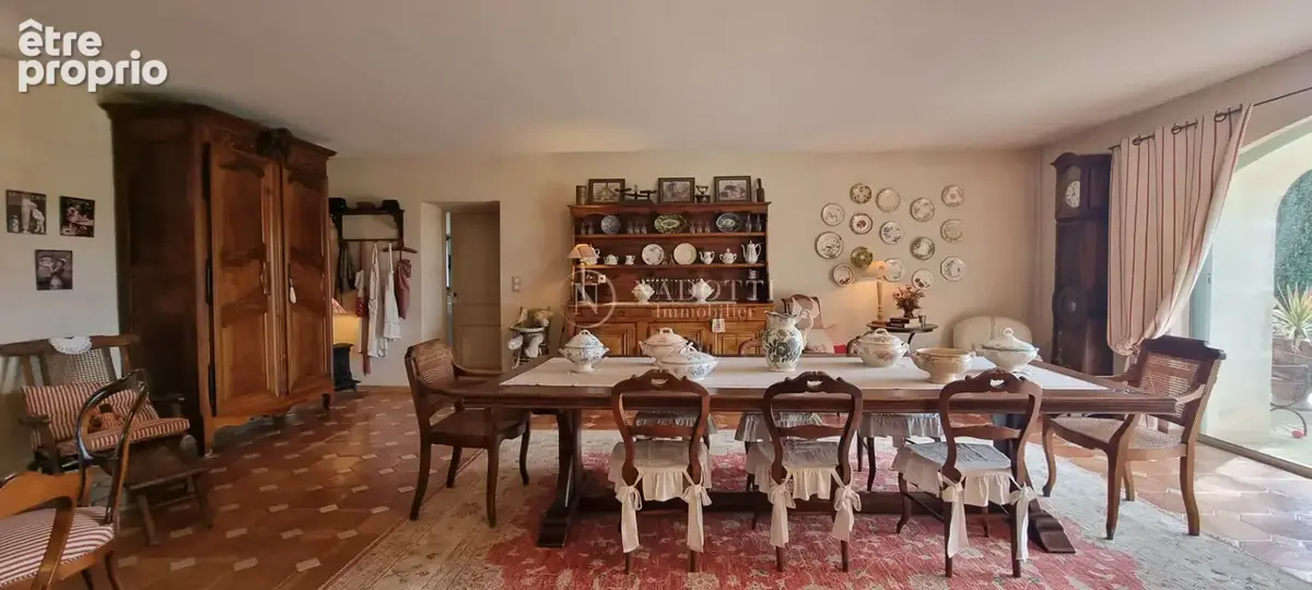 Mas ancien sur 4.7Ha de terrain avec dépendances. - photo 7