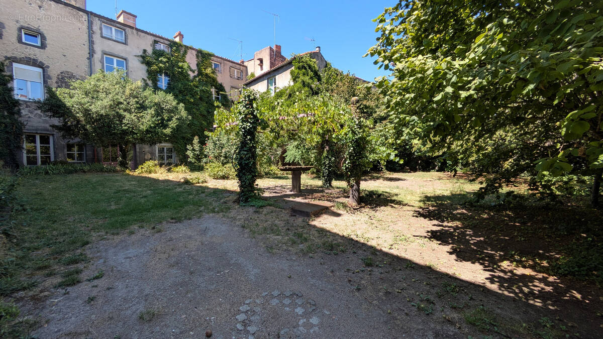 Maison à RIOM