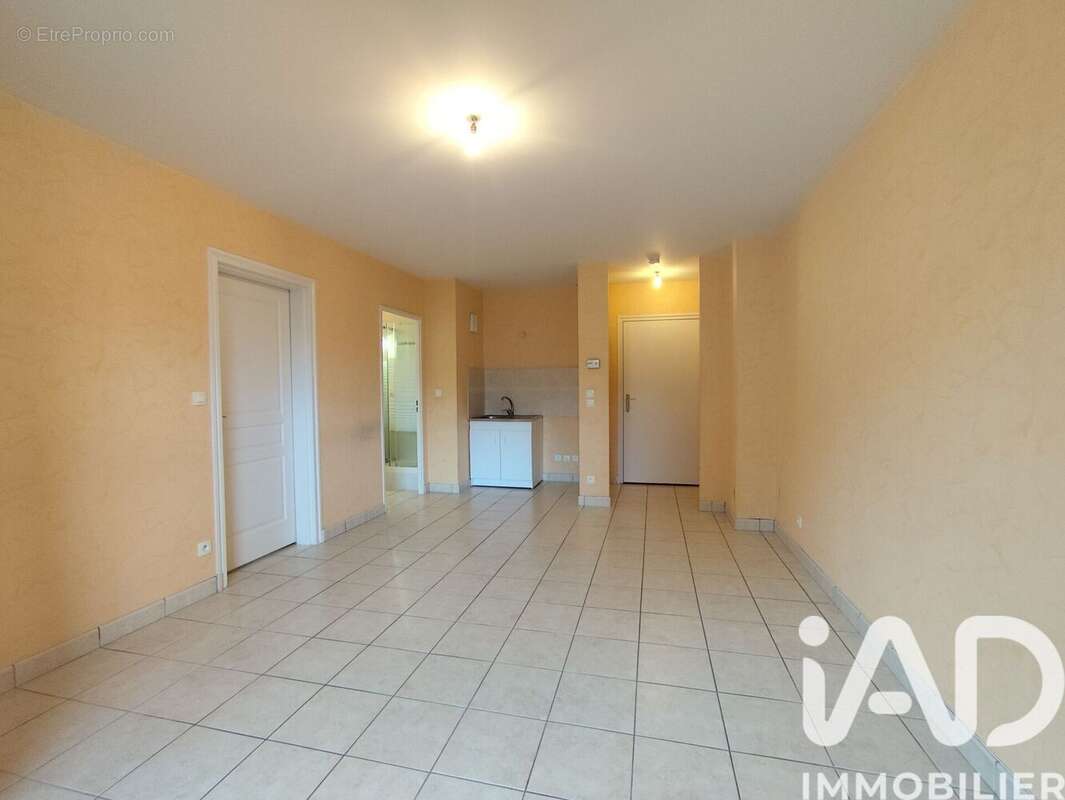 Photo 5 - Appartement à FLEURY-LES-AUBRAIS