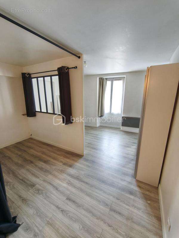 Appartement à CHENNEVIERES-SUR-MARNE