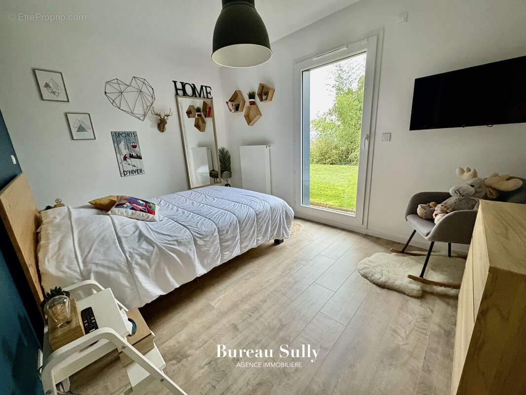 Maison à LA TOUR-DE-SALVAGNY