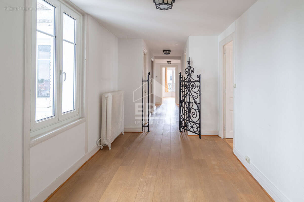 Appartement 159m² à la madeleine - photo 6