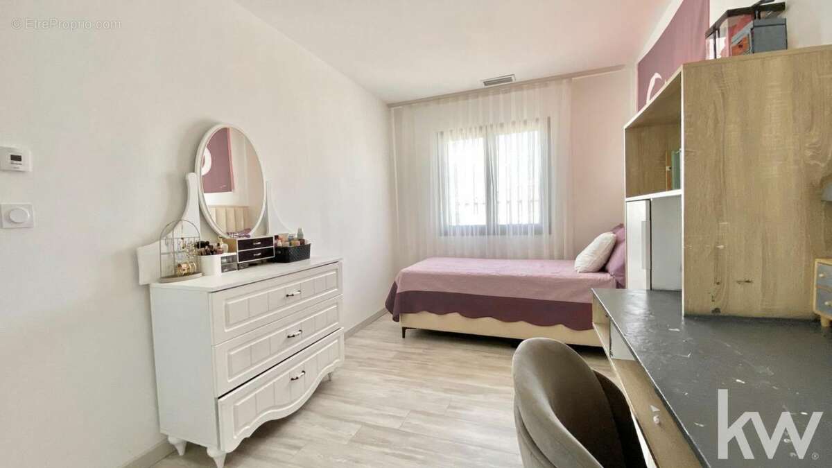 Maison à CORNEILHAN