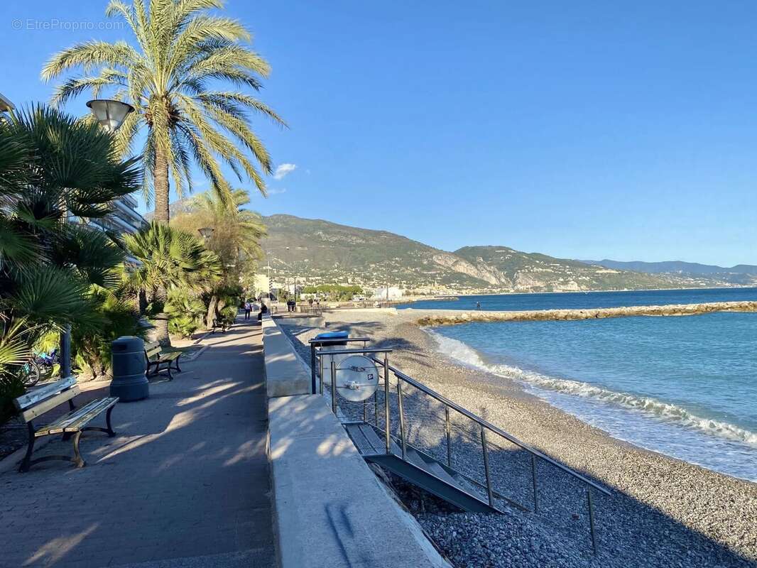 Appartement à ROQUEBRUNE-CAP-MARTIN
