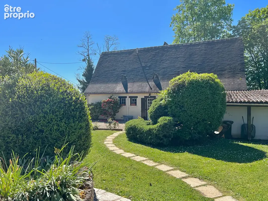 Jolie maison Périgourdine avec vue magnifique et piscine - photo 17