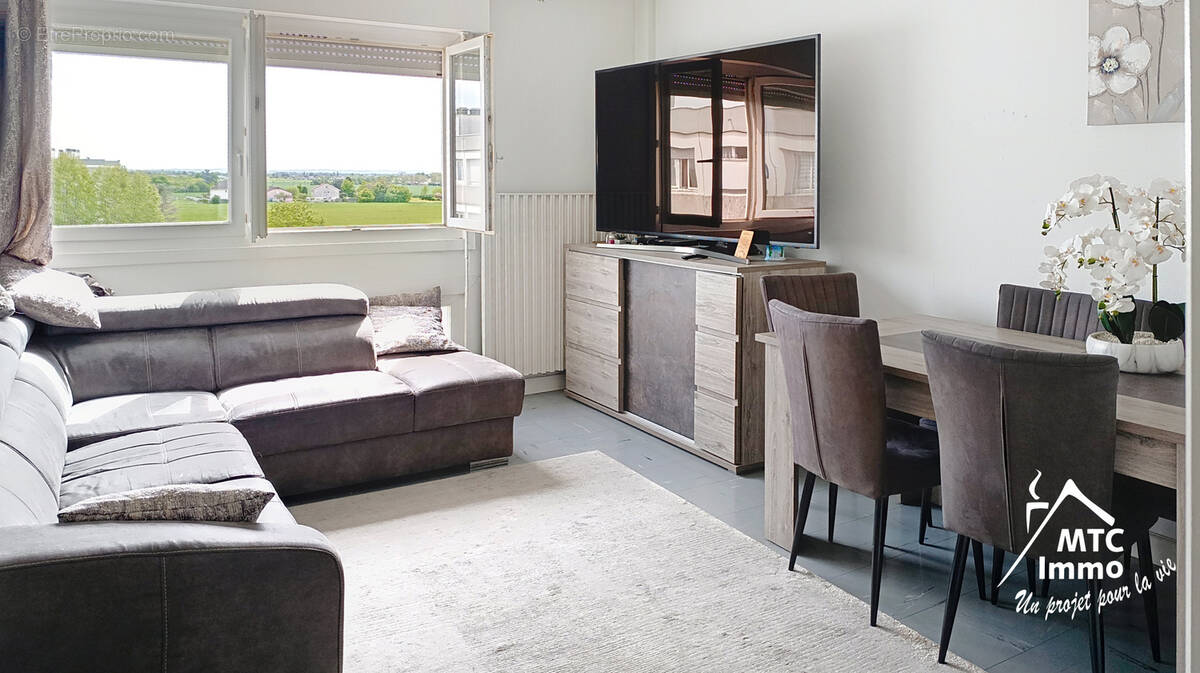 Appartement à DECINES-CHARPIEU