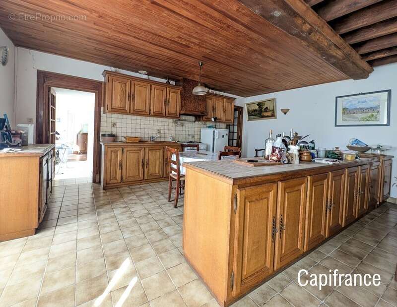 Longère familiale 210 m² + dépendances – Terrain 2 600 m² – Projet de vie ou gîtes - photo 7