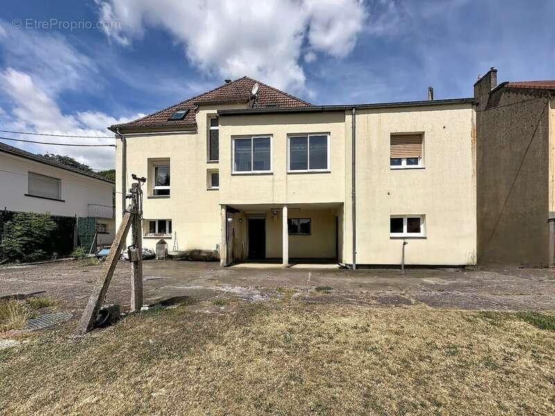 Maison à vendre 8 pièces VARSBERG (57), 2 garages , dépendance et jardin - photo 2