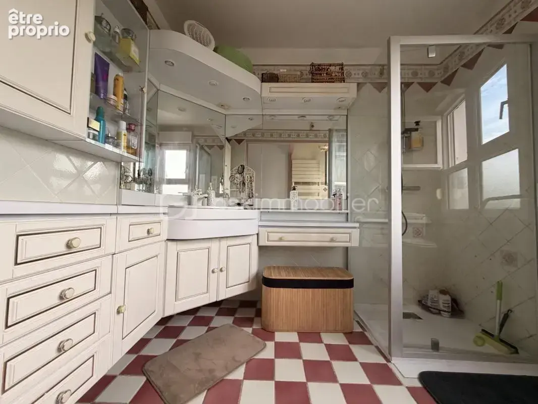 Maison familiale sur sous-sol complet - photo 21