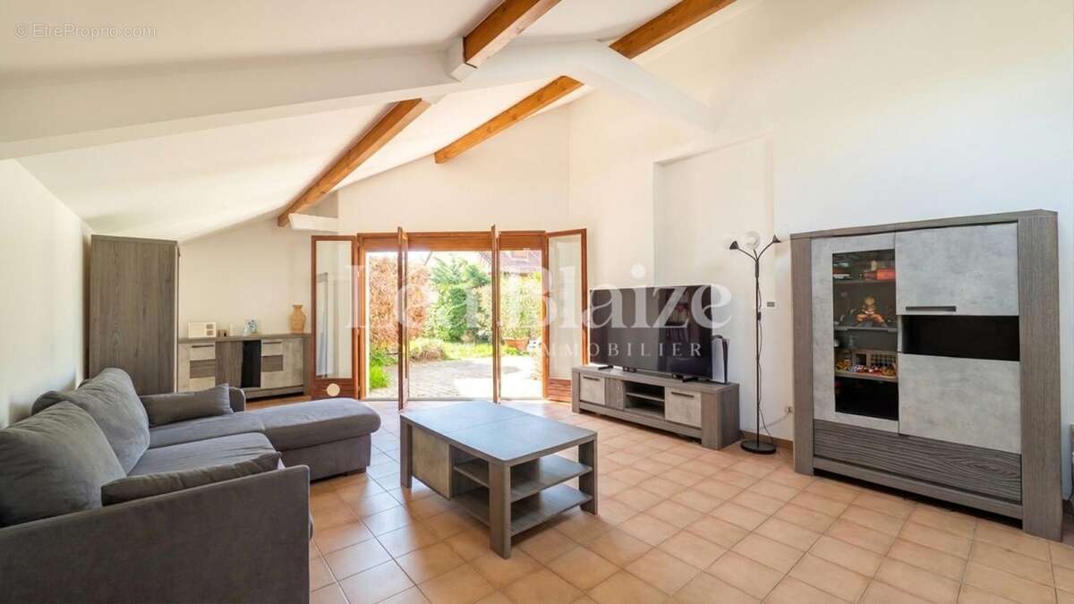 Maison à SARTROUVILLE