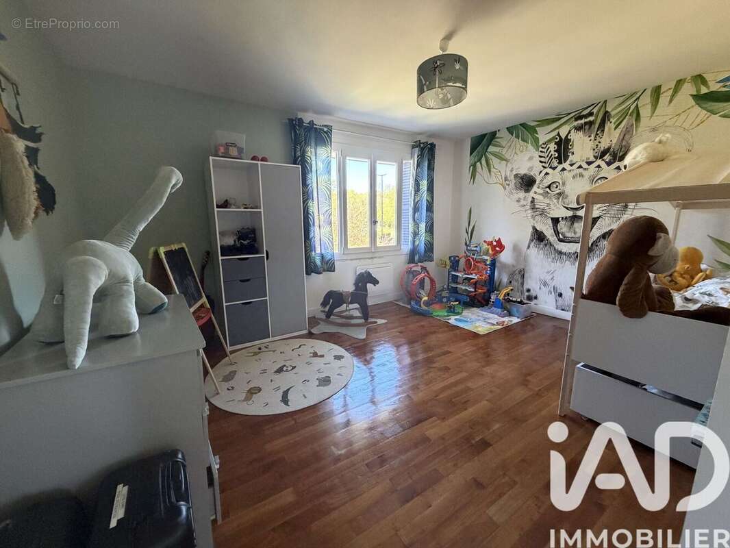 Maison 115 m² à Conde-En-Brie  - photo 9