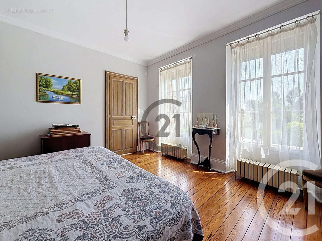 Maison 235 m² à Dierrey-Saint-Pierre  - photo 13