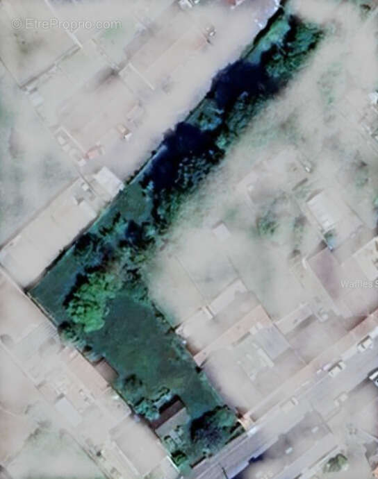 Terrain à DEMUIN
