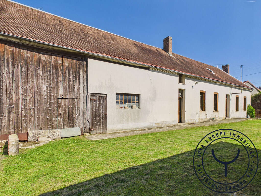 Maison 63 m² à Neuville-Sur-Vannes  - photo 4