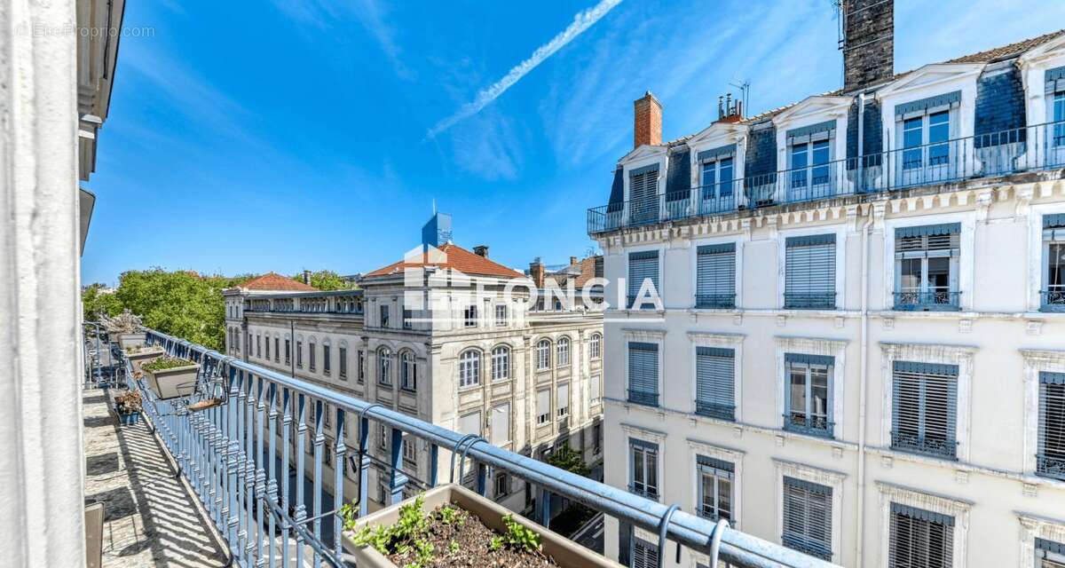 Appartement à LYON-3E
