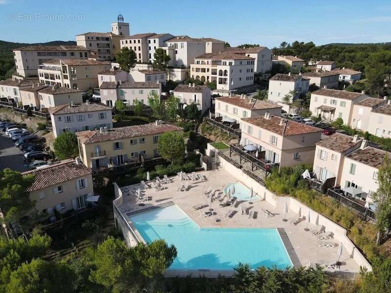 Appartement à MALLEMORT