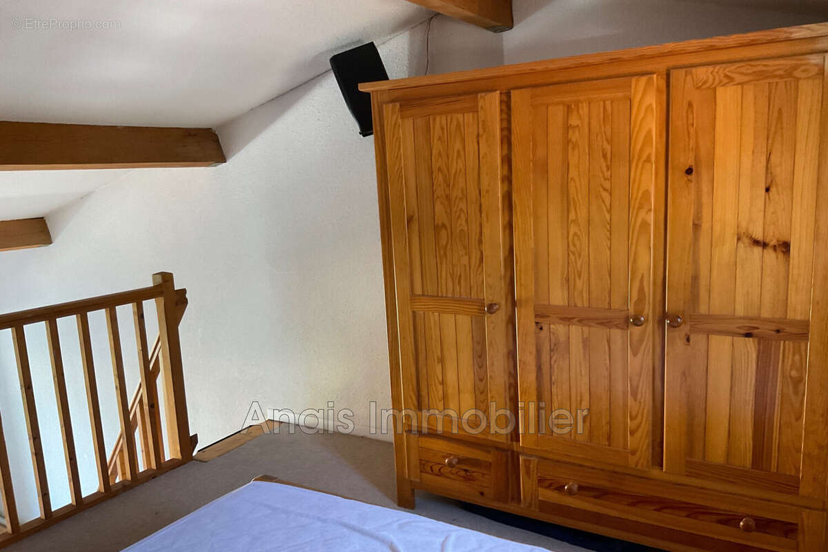 Appartement à GRIMAUD