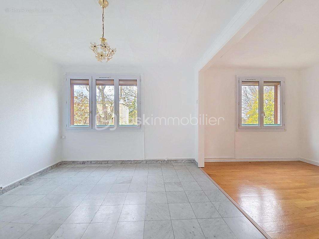 Appartement à CLICHY-SOUS-BOIS
