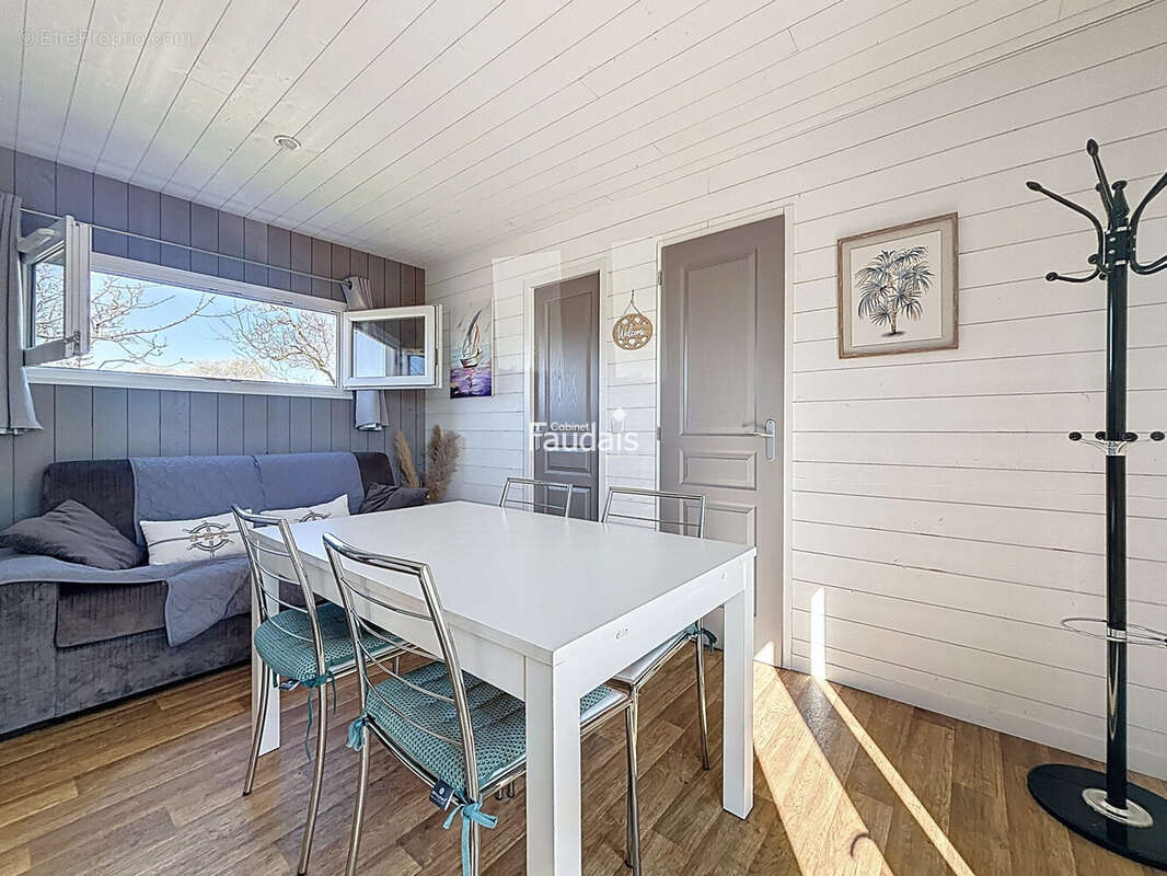 Maison 39 m² à Saint-Germain-Sur-Ay  - photo 3