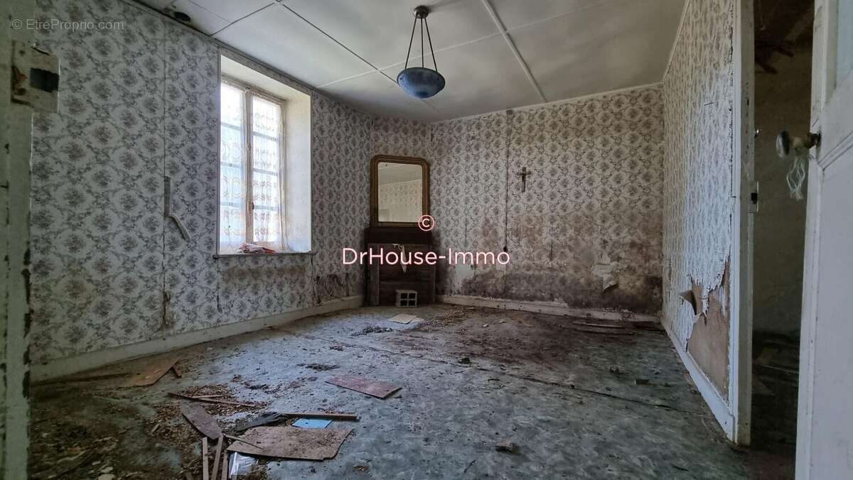Maison à AIGURANDE