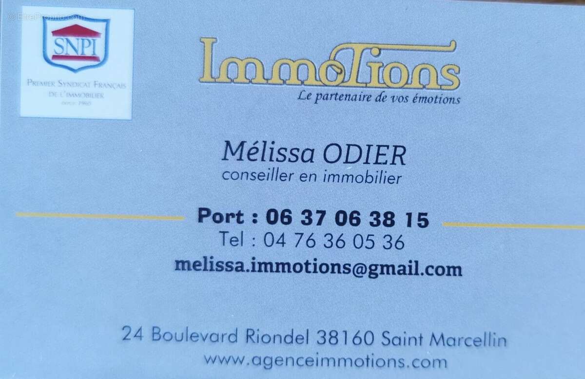 Terrain à SAINT-GALMIER