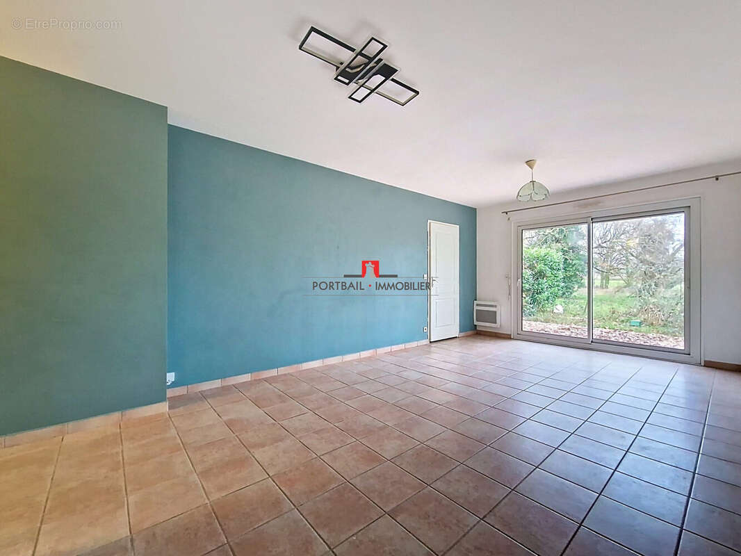 Maison à SAINT-ANDRE-DE-CUBZAC