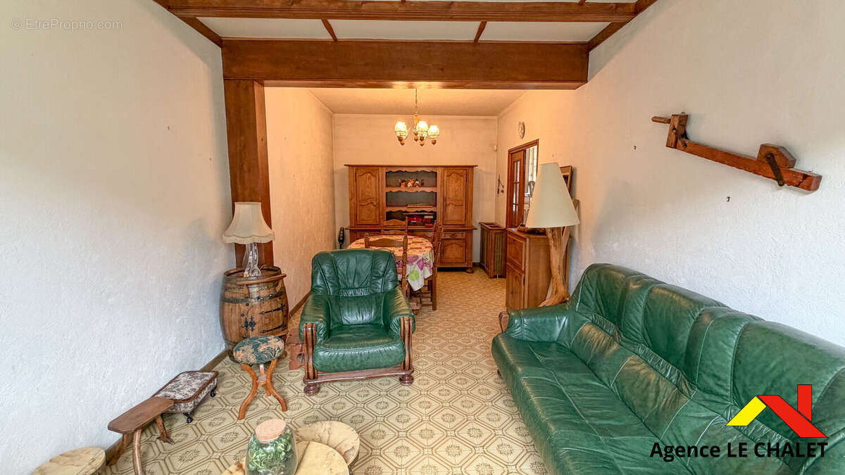 Maison 4 pièces - 82 m² - 3 chambres + possibilité d'une 4ème - Hyper centre-ville de Villeneuve-le-Roi - photo 3