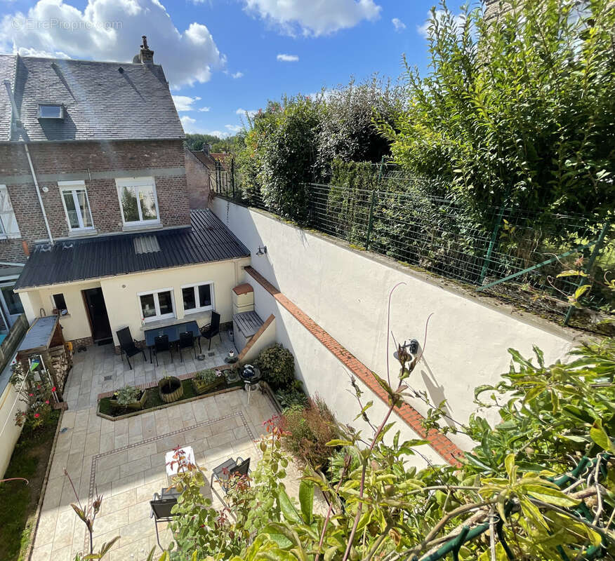 Autre à PONT-DE-METZ