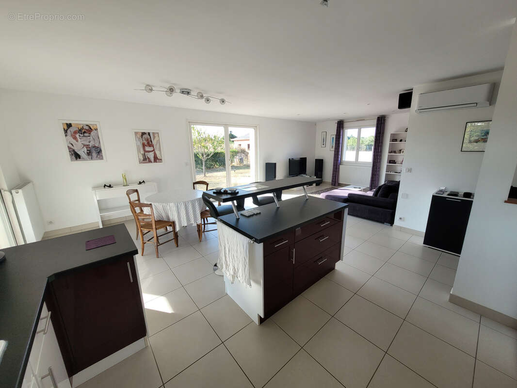 Maison à SAINTE-BAZEILLE