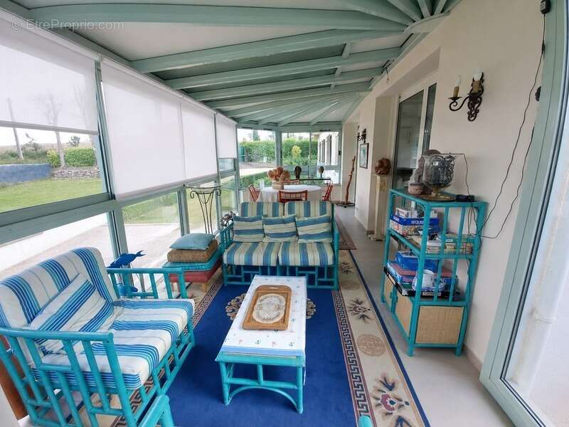 Maison à MONTIGNE-LE-BRILLANT