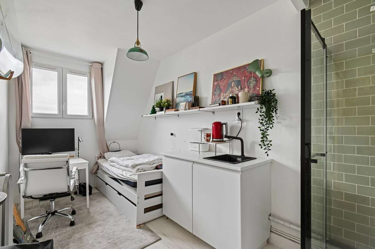 Appartement à NEUILLY-SUR-SEINE
