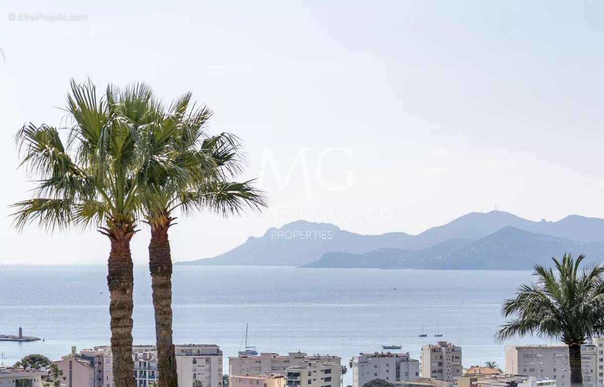 Appartement à CANNES