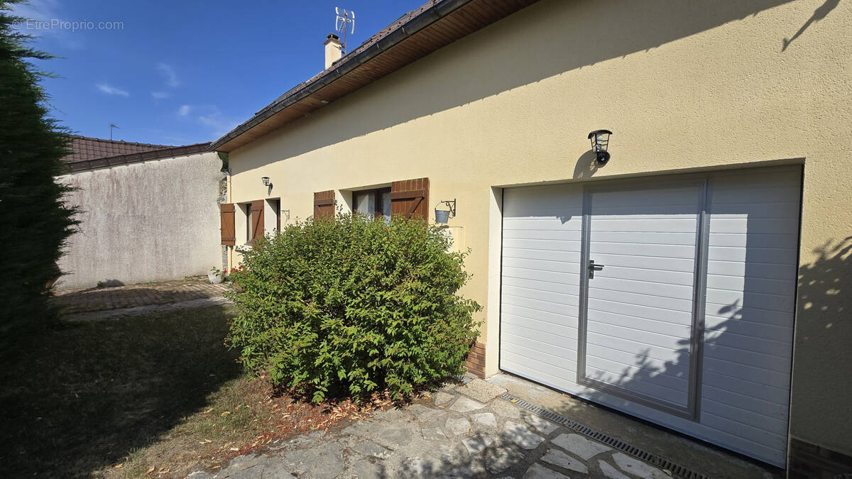 Maison à PECQUEUSE