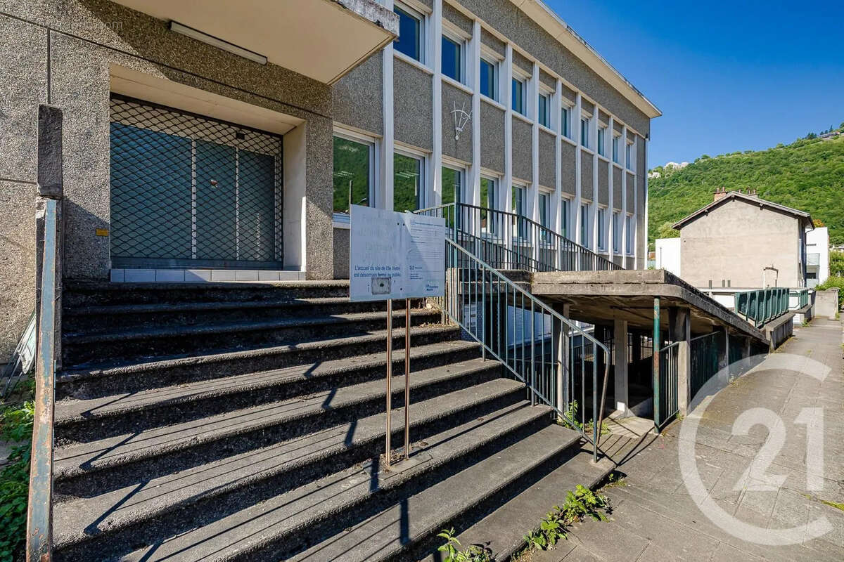 Autre à GRENOBLE