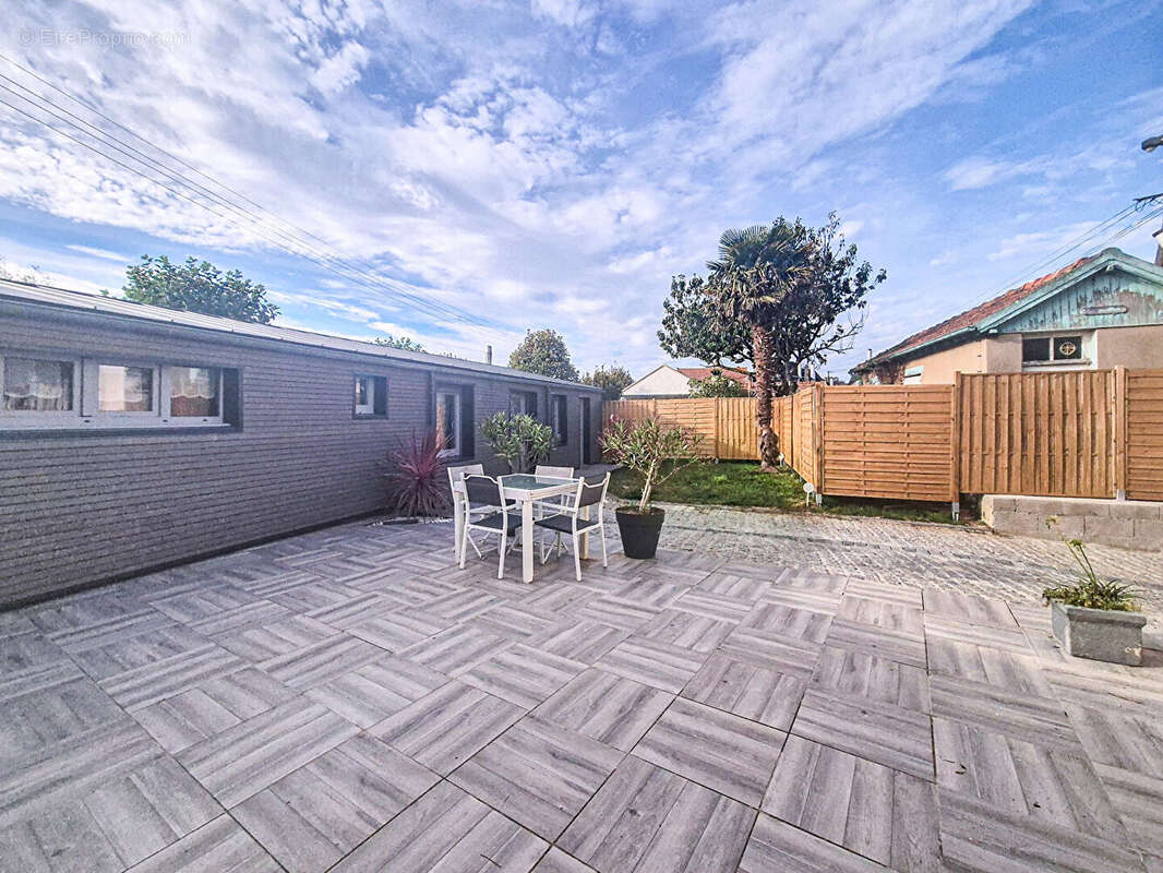 Maison à LUC-SUR-MER