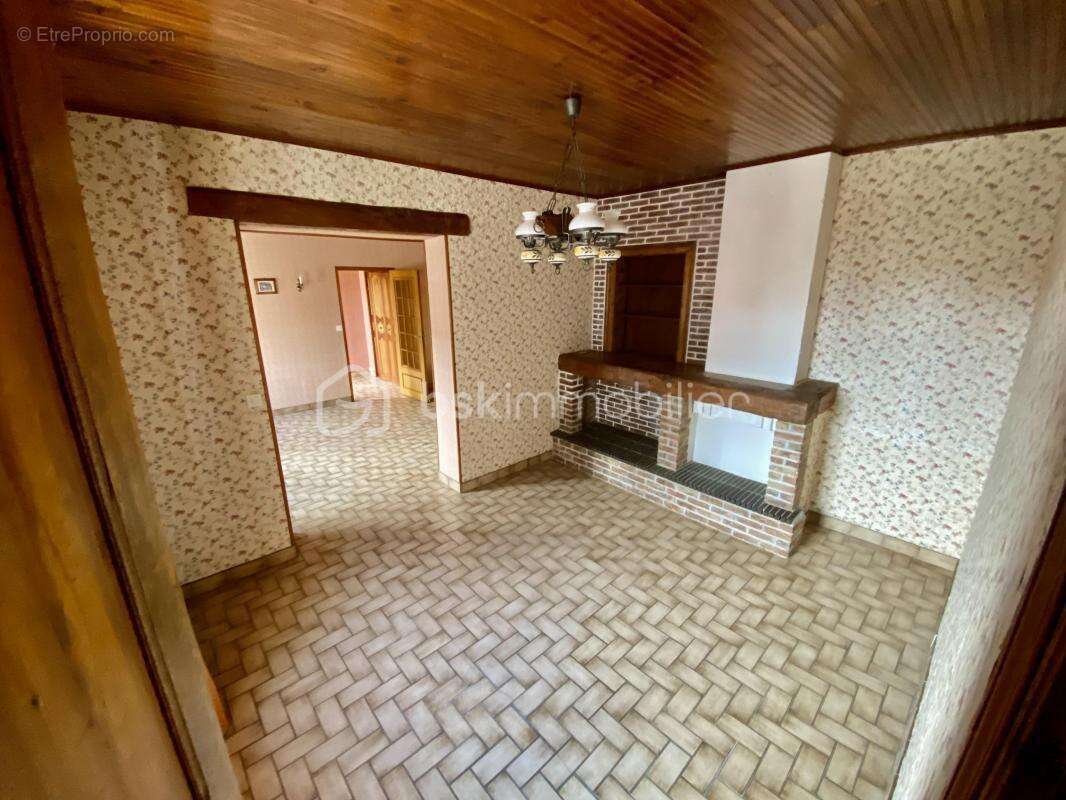Maison à ESTREE-BLANCHE