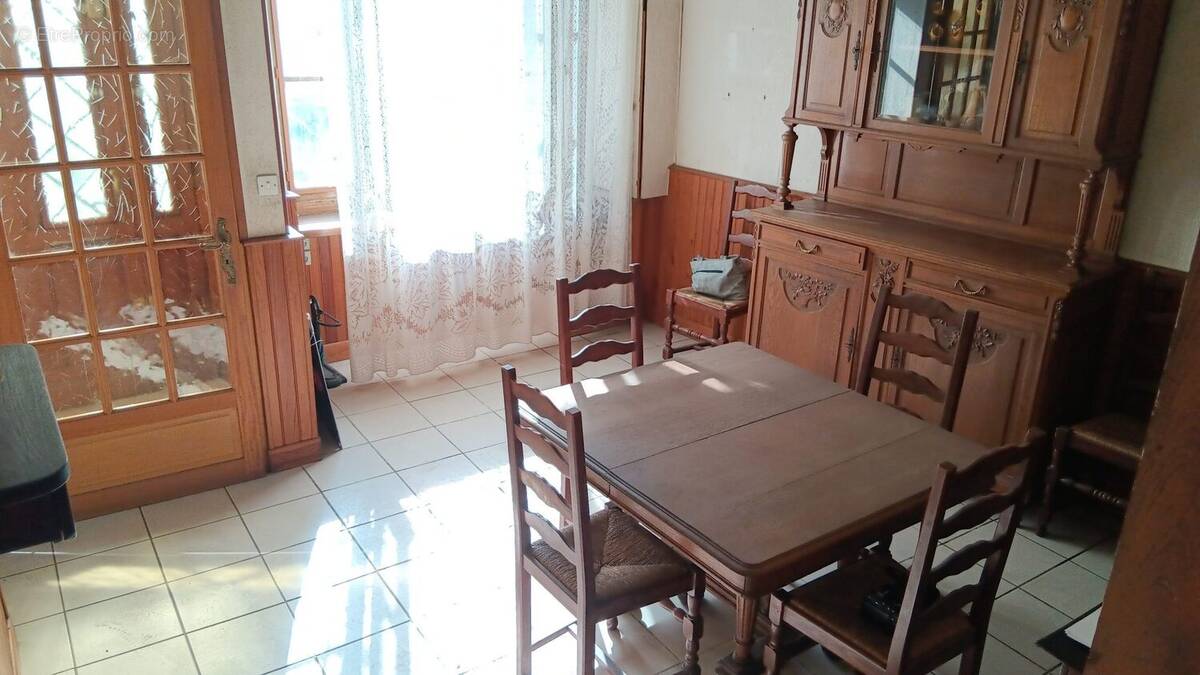 Maison à SAINT-BEAT