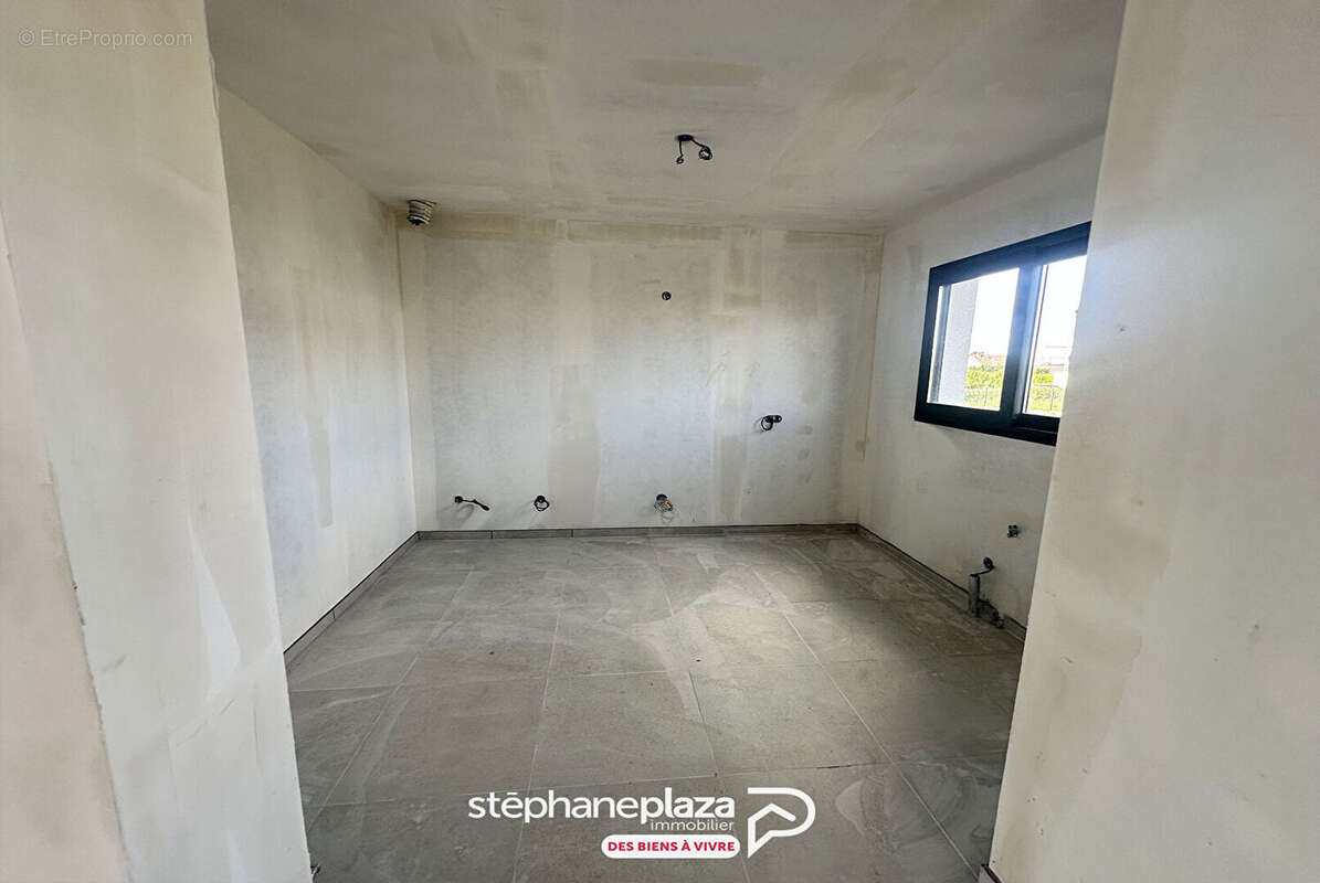 Maison à FRANQUEVILLE-SAINT-PIERRE