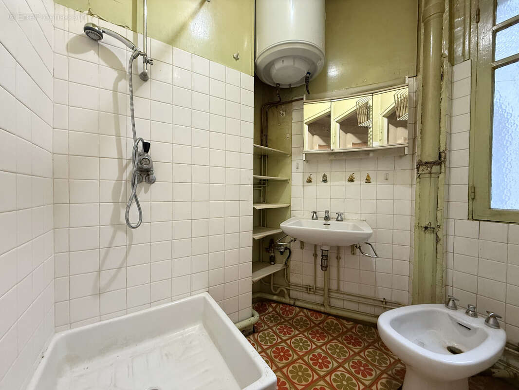 Appartement à COURBEVOIE