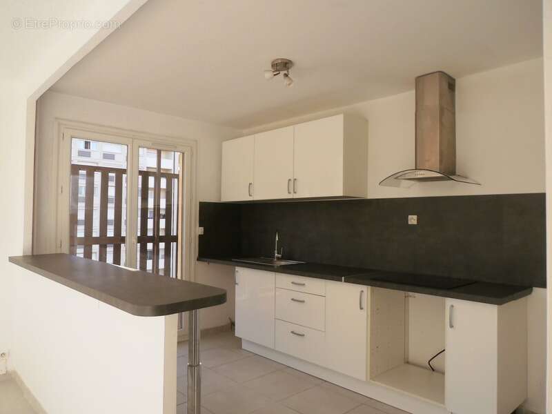 Appartement à MARSEILLE-10E