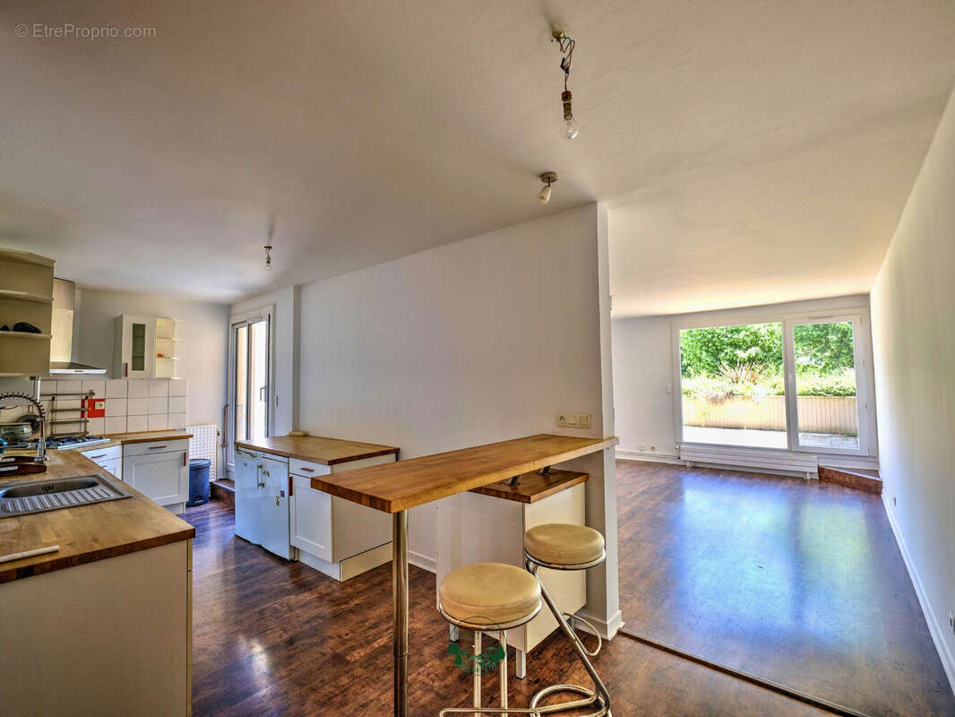 Photo 2 - Appartement à POISAT