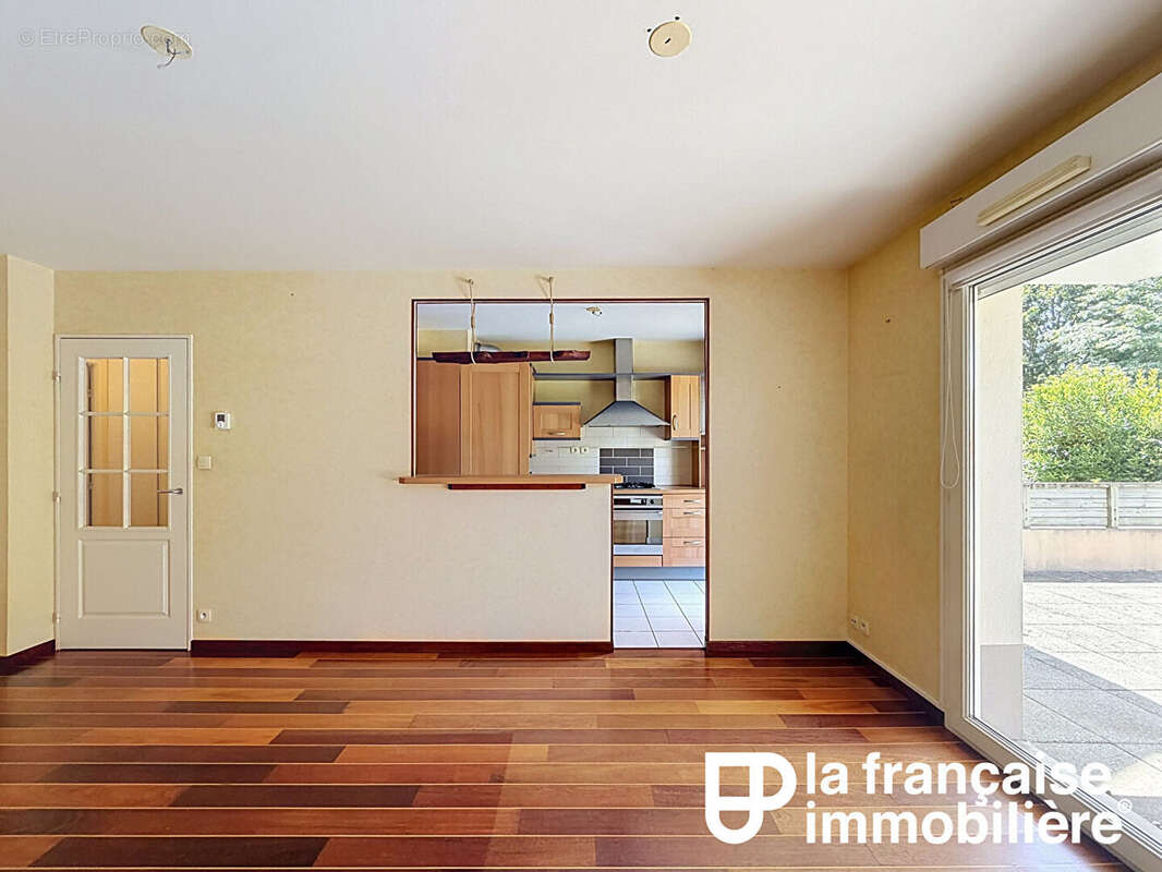 Appartement à LE RHEU
