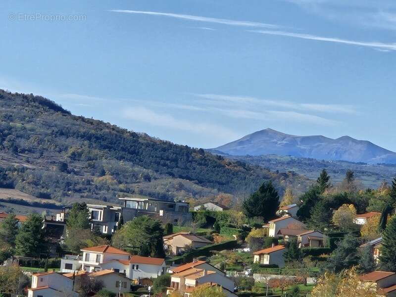 Magnifiques parcelles de terrains à vendre à Veyre Monton avec vue imprenable - photo 2