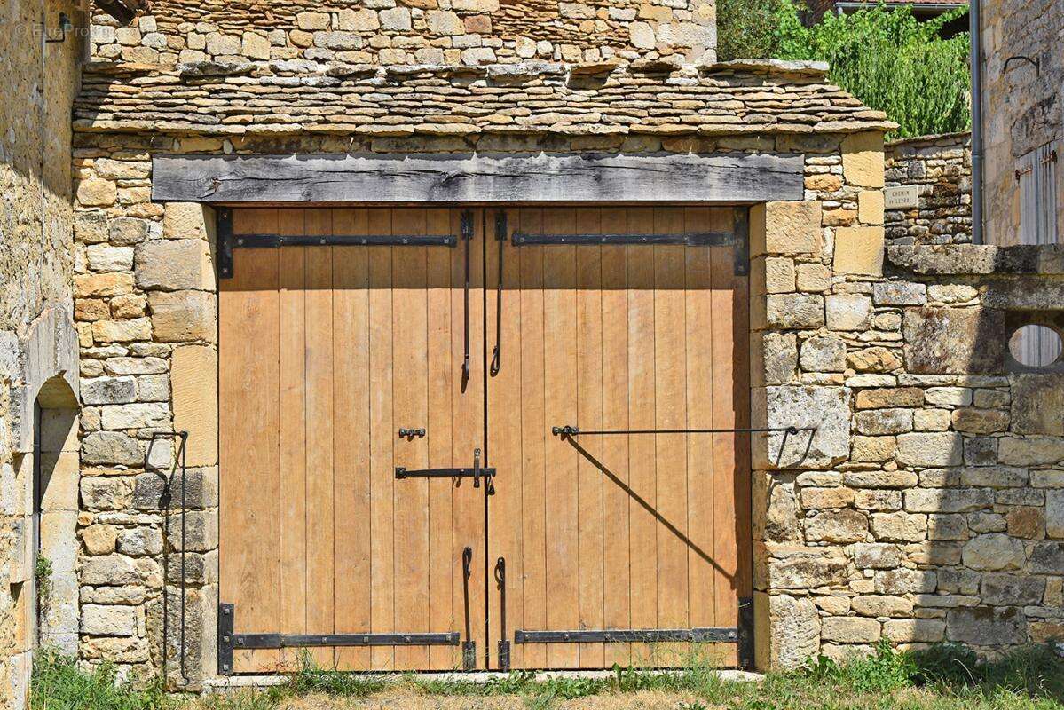 Maison de catactère Coly Saint Amand 6 pièce(s) 180 m2 - photo 6
