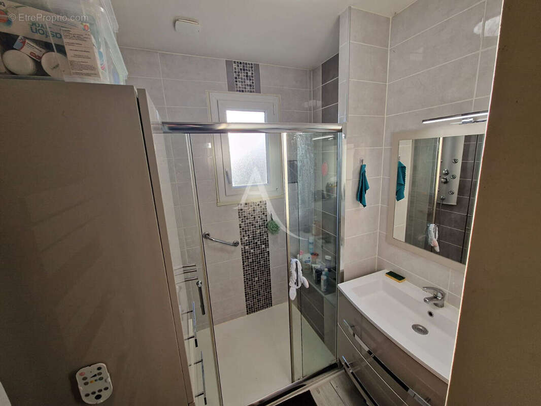 Maison à AMBILLOU-CHATEAU