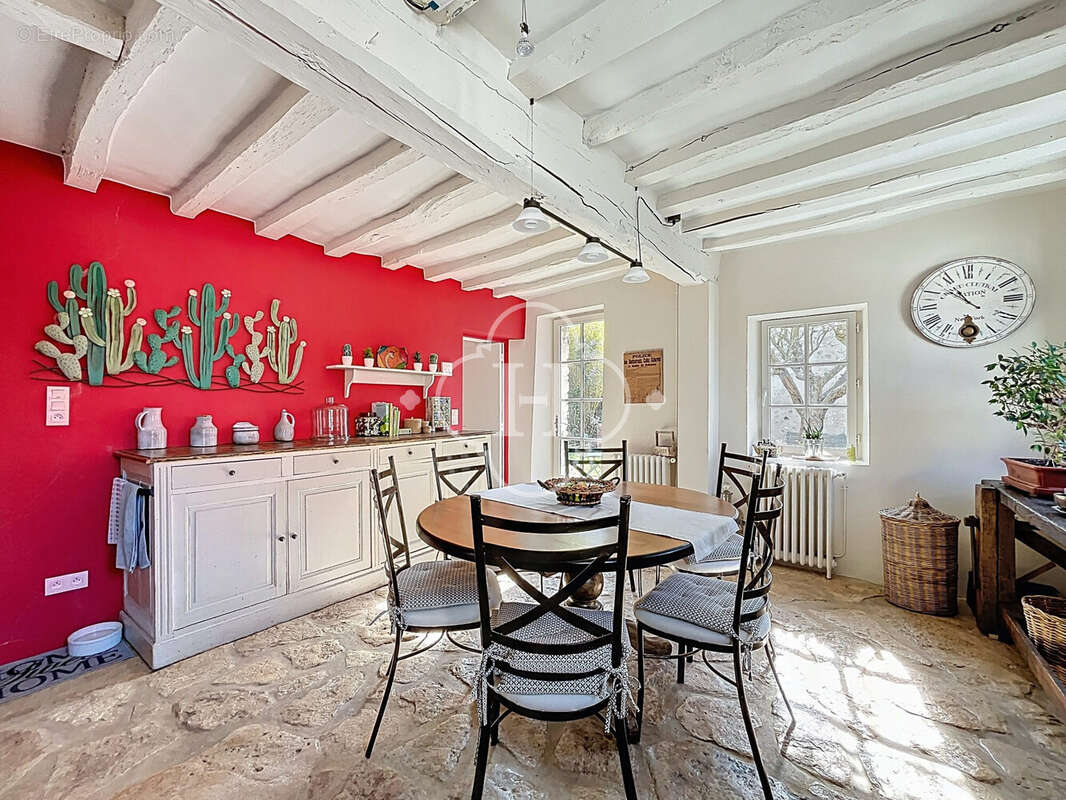 Maison à JUMEAUVILLE