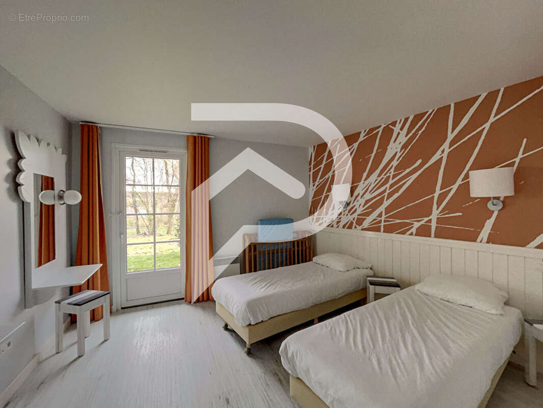 Maison à CHAMOUILLE