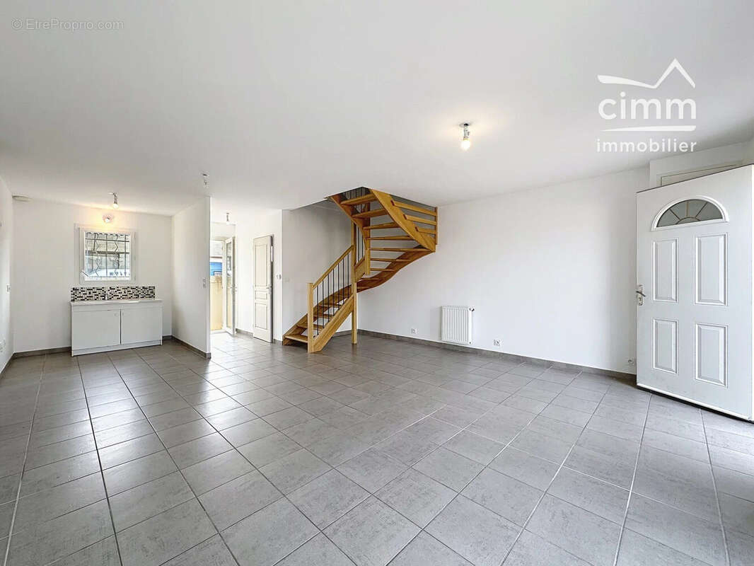 Maison 80 m² à Le Thor  - photo 2